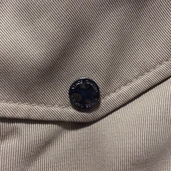 Khaki Vince Camuto trench coat - Picture 8 of 8